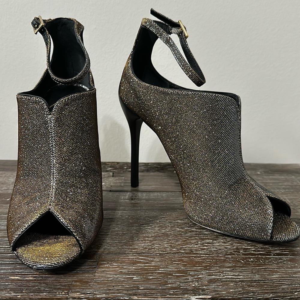 Brian Atwood Iridescent Glitter Bfliese Stiletto Heels US 7.5 EUC
